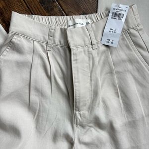 New w/ tags flowy, flare dress pants.